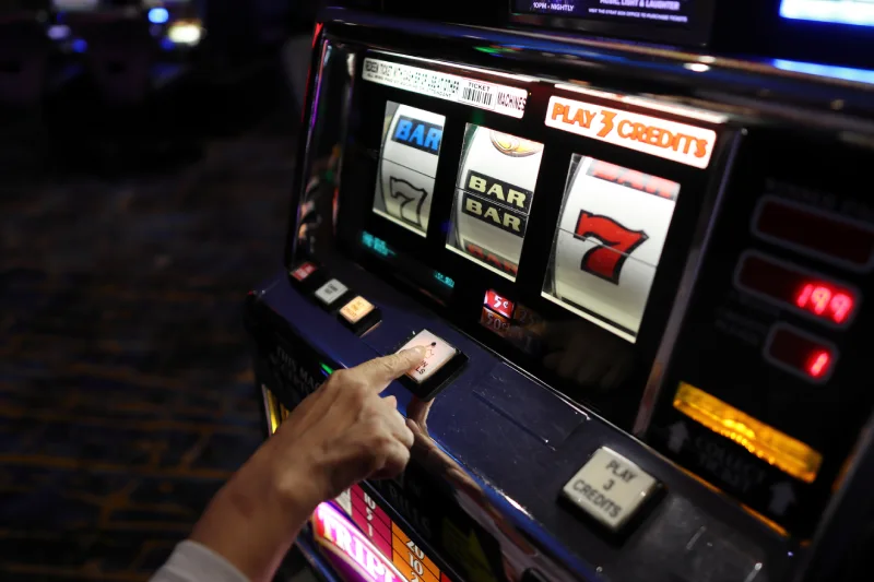 How Can You Tell If A Slot Machine Is About To Hit?