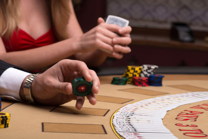 How Do Casinos Know How Much You Bet?