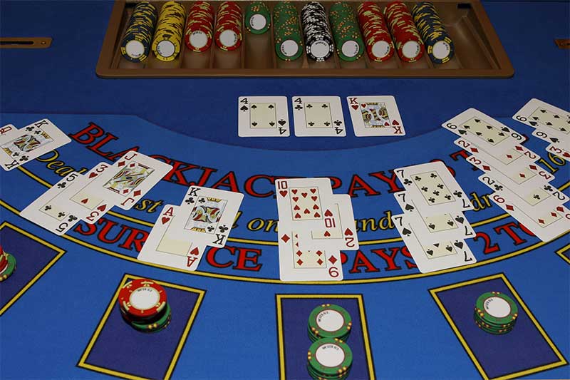 How to play good at casino table